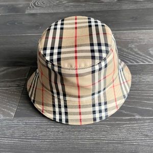 Burberry Vintage Check Technical Cotton Bucket Hat